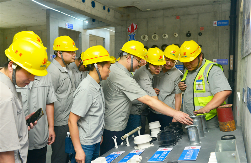 为进一步推进优质客户高效履约，提升交付品质、达成客户满意，2025年6月25日，PA尊龙凯时建设集团在上海组织召开2025年越秀地产、华润置业客户履约推进会。